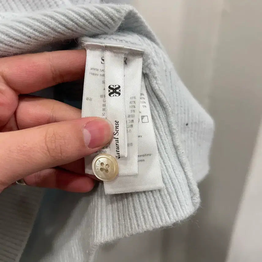 [BUNJANG] Sae-teo Small Logo Angora Half-Zip Knit / 새터 스몰로고 하이넥 카라 앙고라 반집업 니트