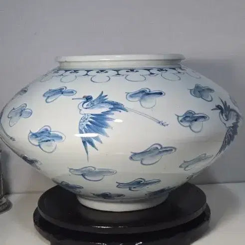 [BUNJANG] Celadon Porcelain Cloud and Crane Motif Jar / 청화 백자 운학문 항아리