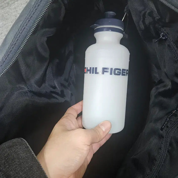 [BUNJANG] Tommy Hilfiger Duffel Bag + Water Bottle / 타미힐피거 더플백 + 사은품 물통