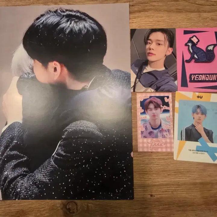 [BUNJANG] TXT Yeonjun Photocard &amp; Goods Brooch Set / TXT 투모로우바이투게더 연준 포토카드 굿즈 브로치