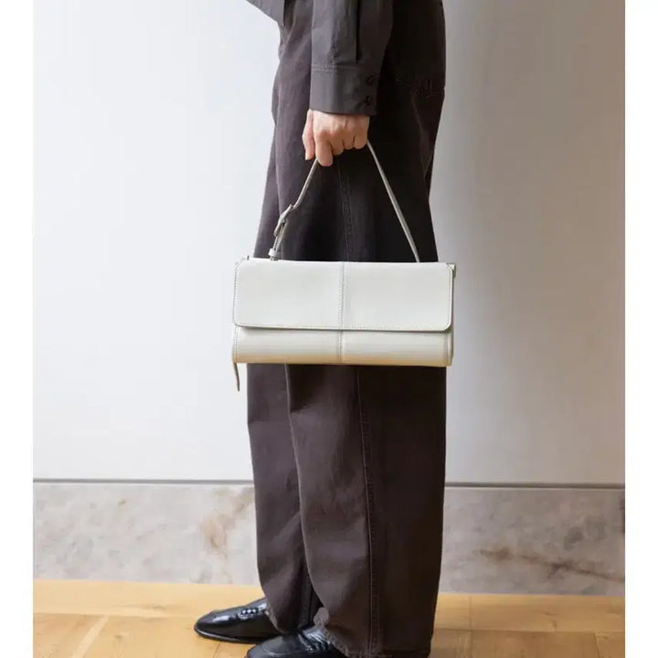 [BUNJANG] Tenuv Moitie Tote Bag / 테누브 Tenuv 모티 토트백 가방 moitie tote