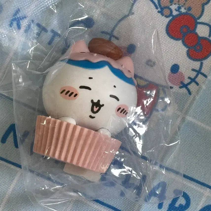 [BUNJANG] Munjakgwi Hachiware Hidden Cupcake Monitor Figure / [미개봉 / 박스있음] 먼작귀 하치와레 컵케이크 히든 모니터 피규어