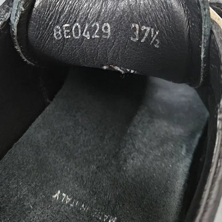 [BUNJANG] Fendi Leather Sneakers / 펜디 가죽 스니커즈