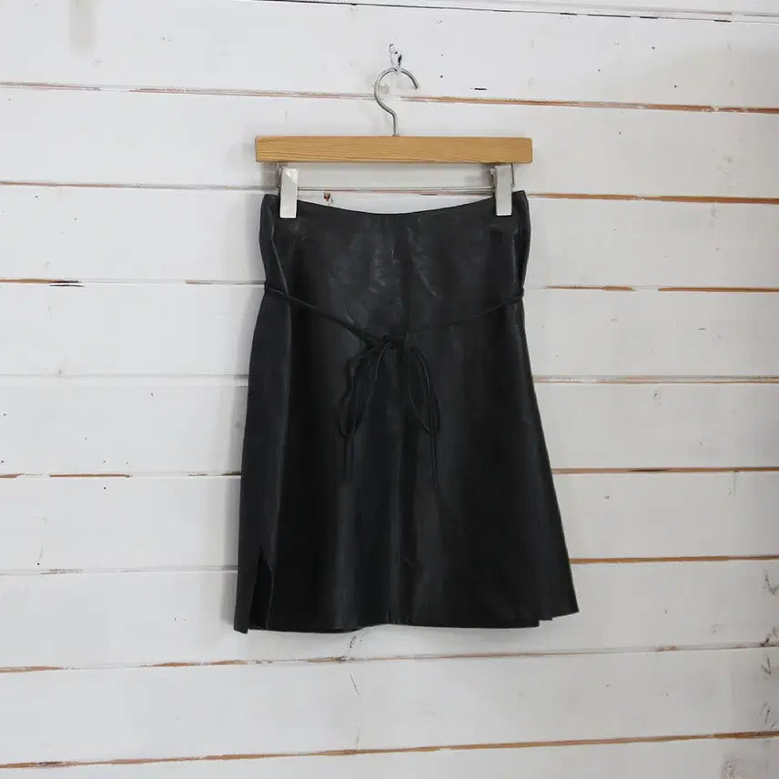 [BUNJANG] JILL STUART Leather Skirt / JILL STUART 레더 스커트 (여성용 24.5)