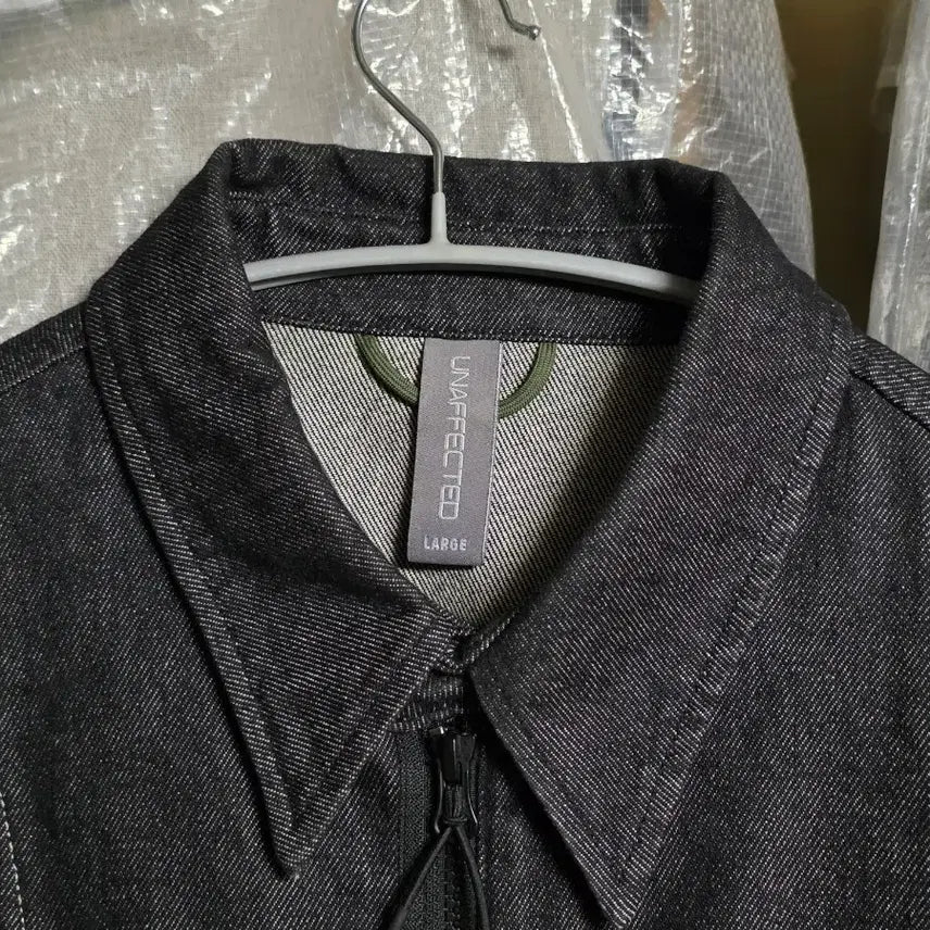 [BUNJANG] Unaffected Track Shirt Jacket L / 언어펙티드 트랙 셔츠자켓 L