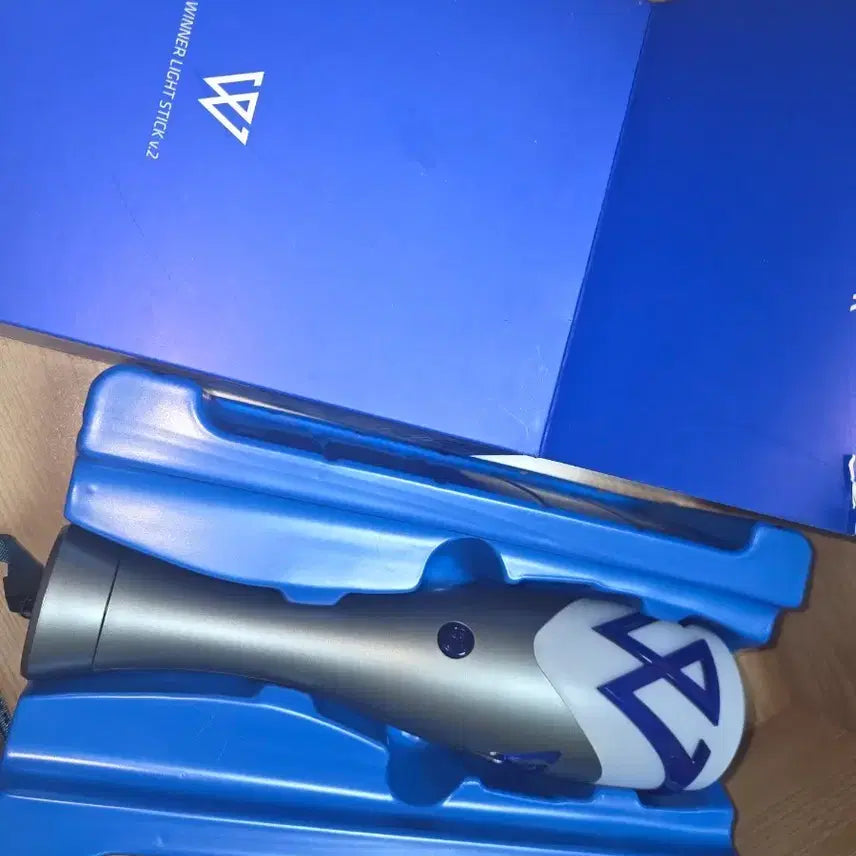 [SOLD OUT] 위너 응원봉 시즌2 (WINNER Light Stick ver.2)
