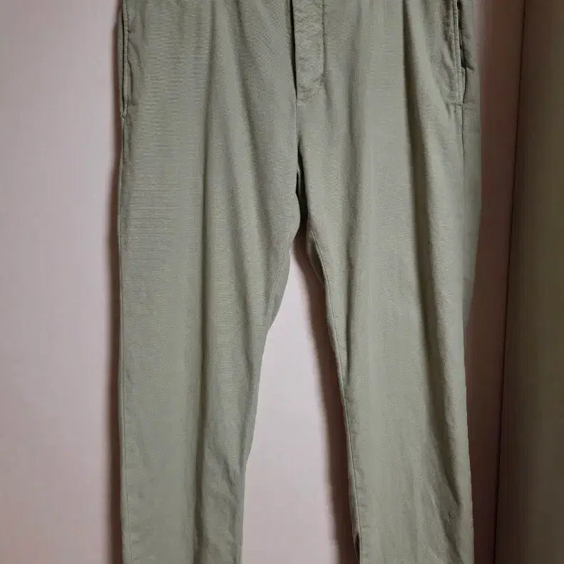 [SOLD OUT] 이태리 YCHAI 이카이 베이지 테이퍼드핏 남성팬츠