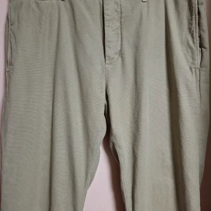 [SOLD OUT] 이태리 YCHAI 이카이 베이지 테이퍼드핏 남성팬츠