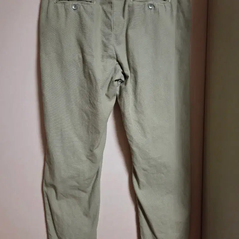 [SOLD OUT] 이태리 YCHAI 이카이 베이지 테이퍼드핏 남성팬츠