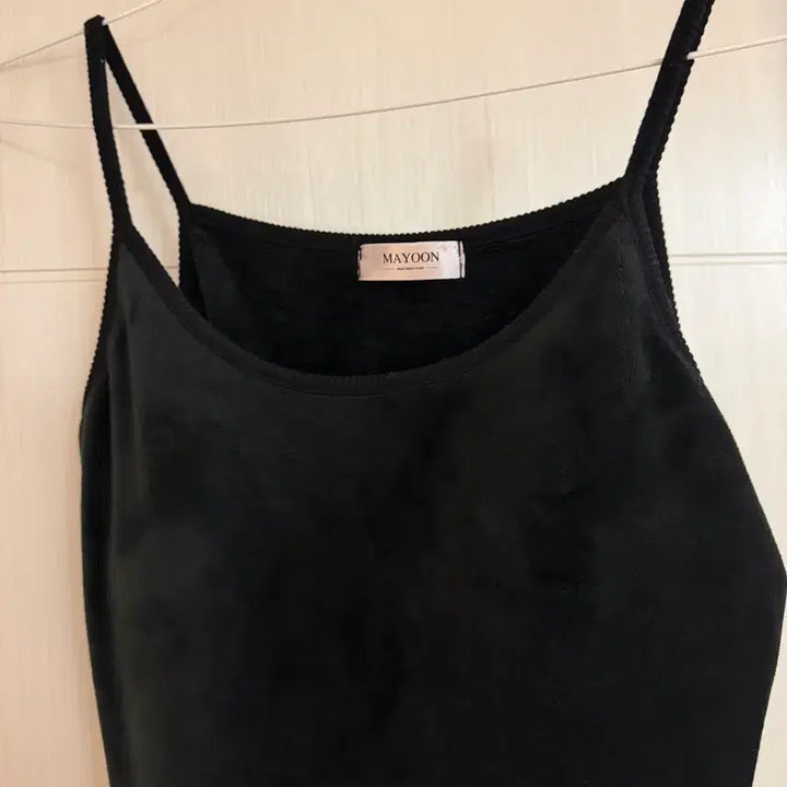 [SOLD OUT] 메이윤 극세사 노브라 플레어 롱원피스 블랙 사이즈1 기본기장