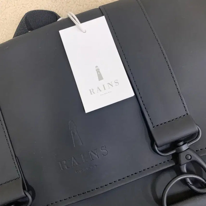 [BUNJANG] Rains MSN Backpack (Black) Waterproof Backpack / 레인스 Rains MSN 백팩(블랙) 방수백팩 직장인백팩 가방