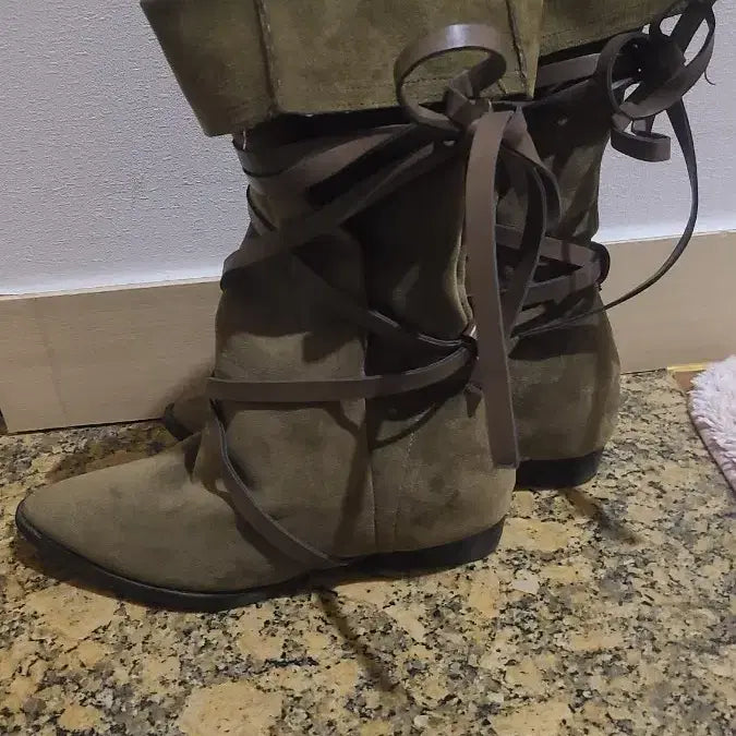 [SOLD OUT] 웨스턴 스웨이드 롱 부츠 카키색 끈 장식 240