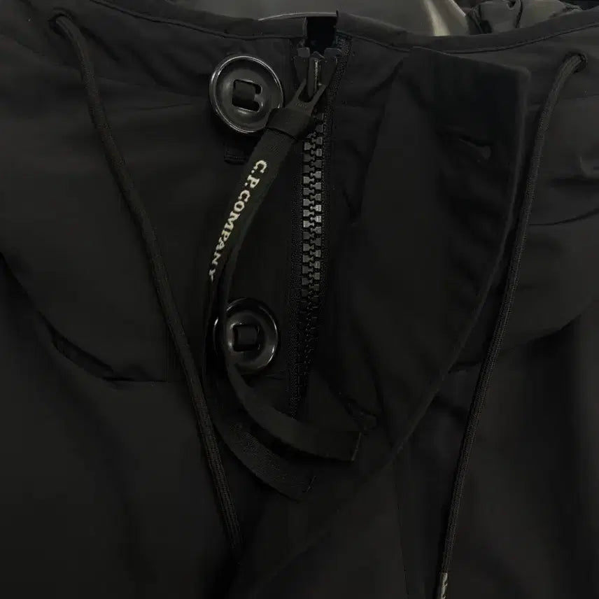 [BUNJANG] CP Company Padded Jacket Black [Size L] / 25fw cp컴퍼니 패딩 블랙 [L사이즈]