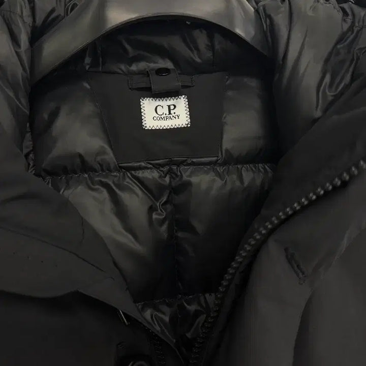 [BUNJANG] CP Company Padded Jacket Black [Size L] / 25fw cp컴퍼니 패딩 블랙 [L사이즈]