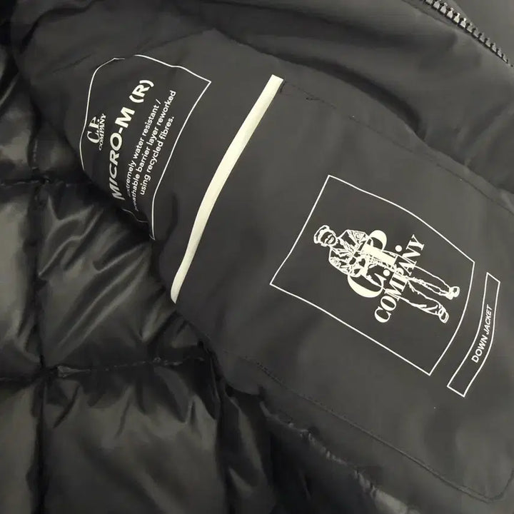 [BUNJANG] CP Company Padded Jacket Black [Size L] / 25fw cp컴퍼니 패딩 블랙 [L사이즈]
