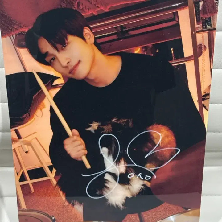 [BUNJANG] The Boyz The Azit Pop-Up Sangyeon Signed Frame / 더보이즈 더아지트 팝업 사인 액자 상연