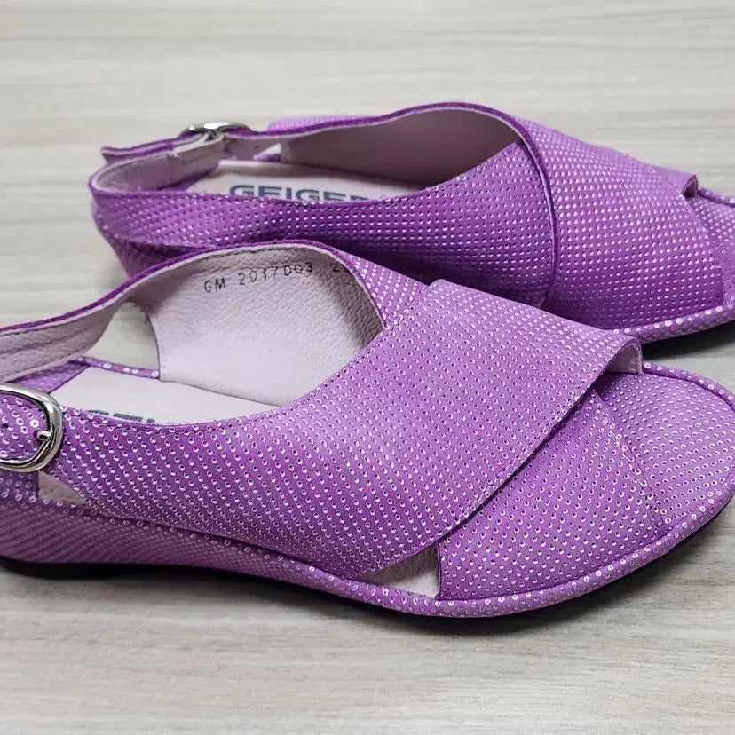 [BUNJANG] Geiger Leather Sandals (235) / (새거급)가이거(가죽)샌들(235)
