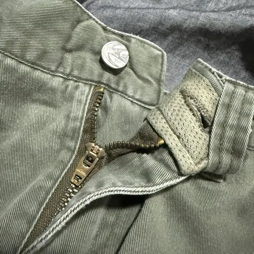 [BUNJANG] Quicksilver Cargo Shorts Size 31 / Quicksilver Cargo Shorts Sz 31