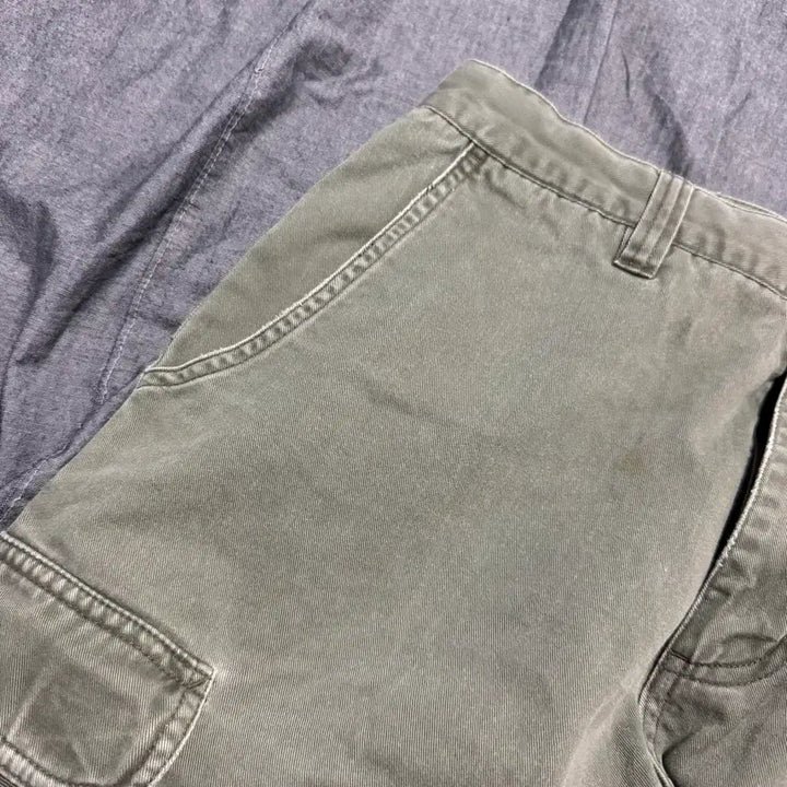 [BUNJANG] Quicksilver Cargo Shorts Size 31 / Quicksilver Cargo Shorts Sz 31
