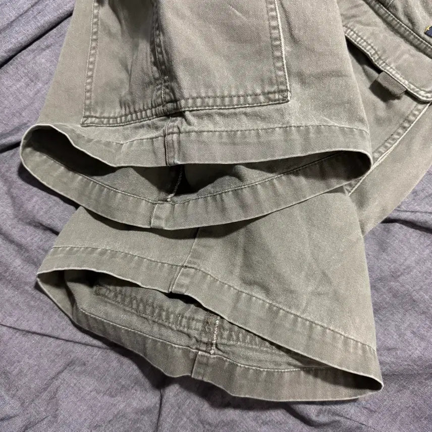 [BUNJANG] Quicksilver Cargo Shorts Size 31 / Quicksilver Cargo Shorts Sz 31