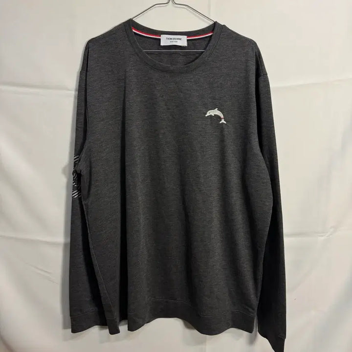 [SOLD OUT] 톰브라운 돌핀 라운드 니트