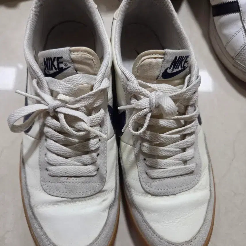 [SOLD OUT] 나이키 킬샷 흰/남 스니커즈 운동화 255