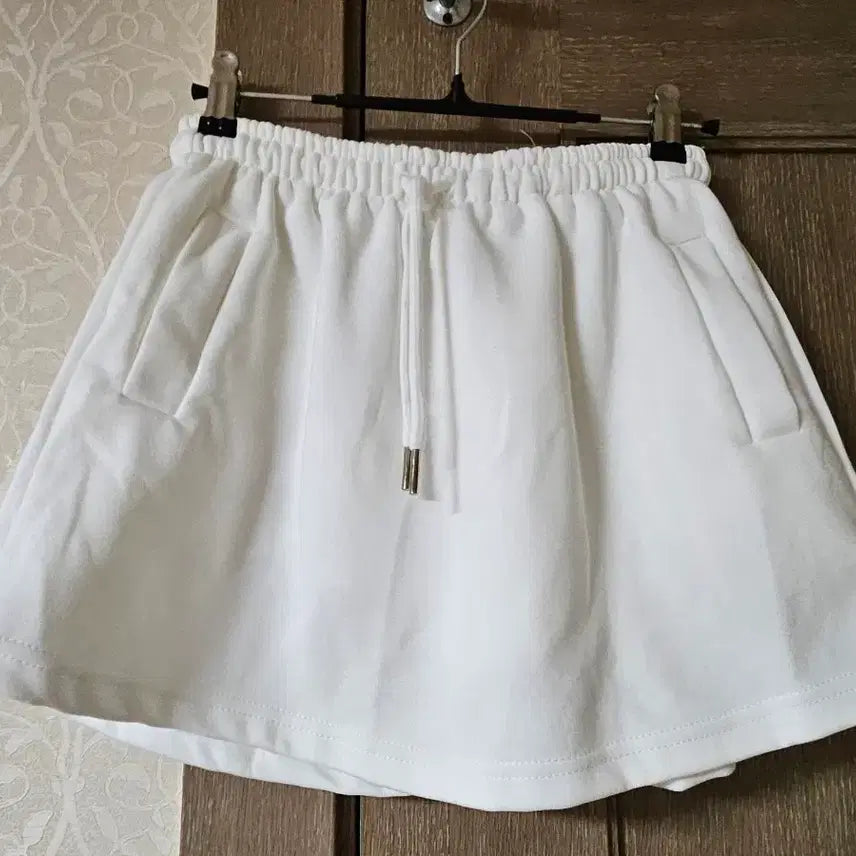 [BUNJANG] White Skirt Pants / 화이트 치마바지