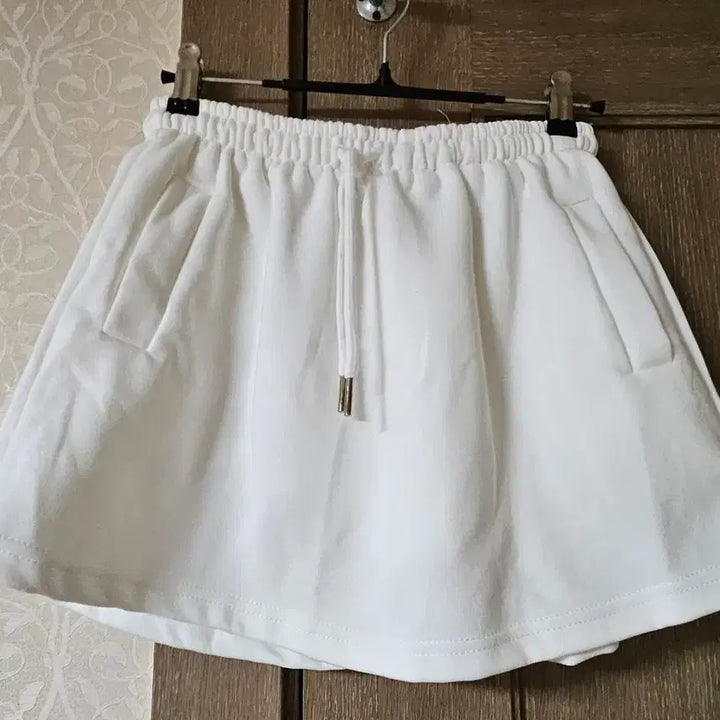 [BUNJANG] White Skirt Pants / 화이트 치마바지