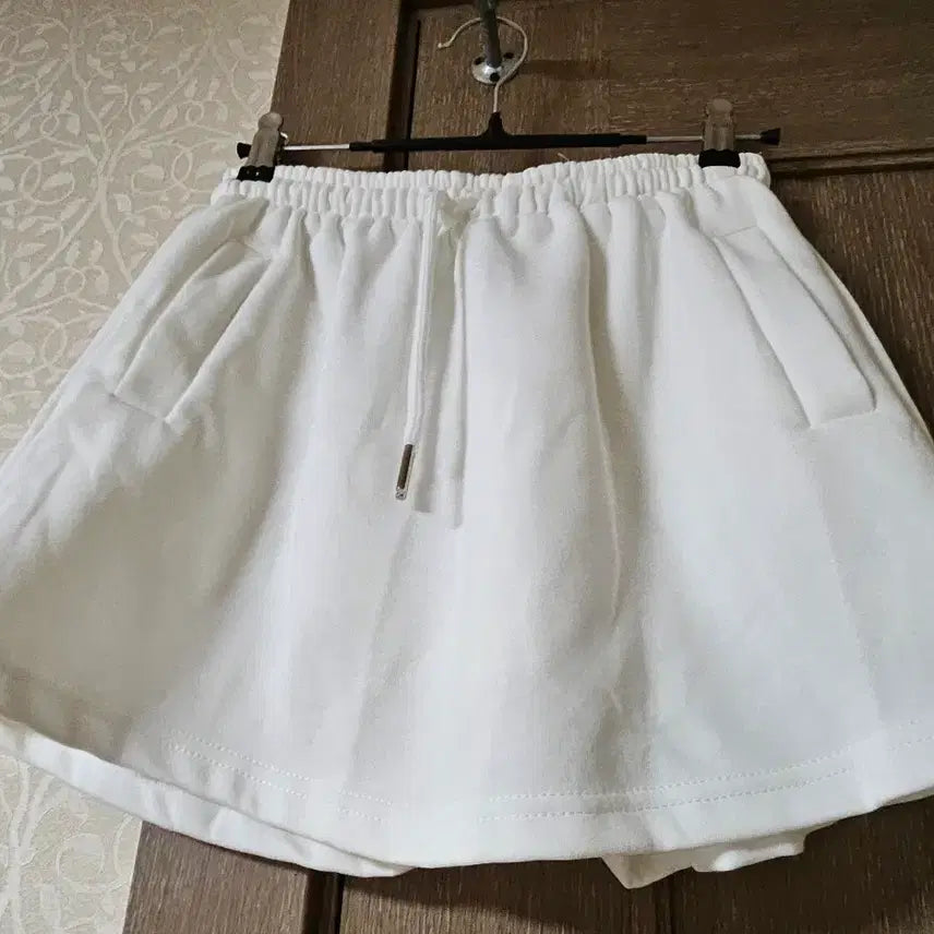 [BUNJANG] White Skirt Pants / 화이트 치마바지