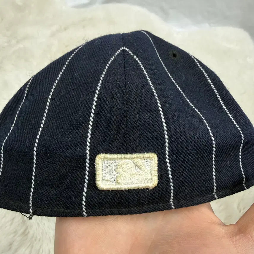 [BUNJANG] New Era New York Yankees Pinstripe Cap Navy / 56cm) 뉴에라 뉴욕양키스 핀스트라이프 캡 네이비