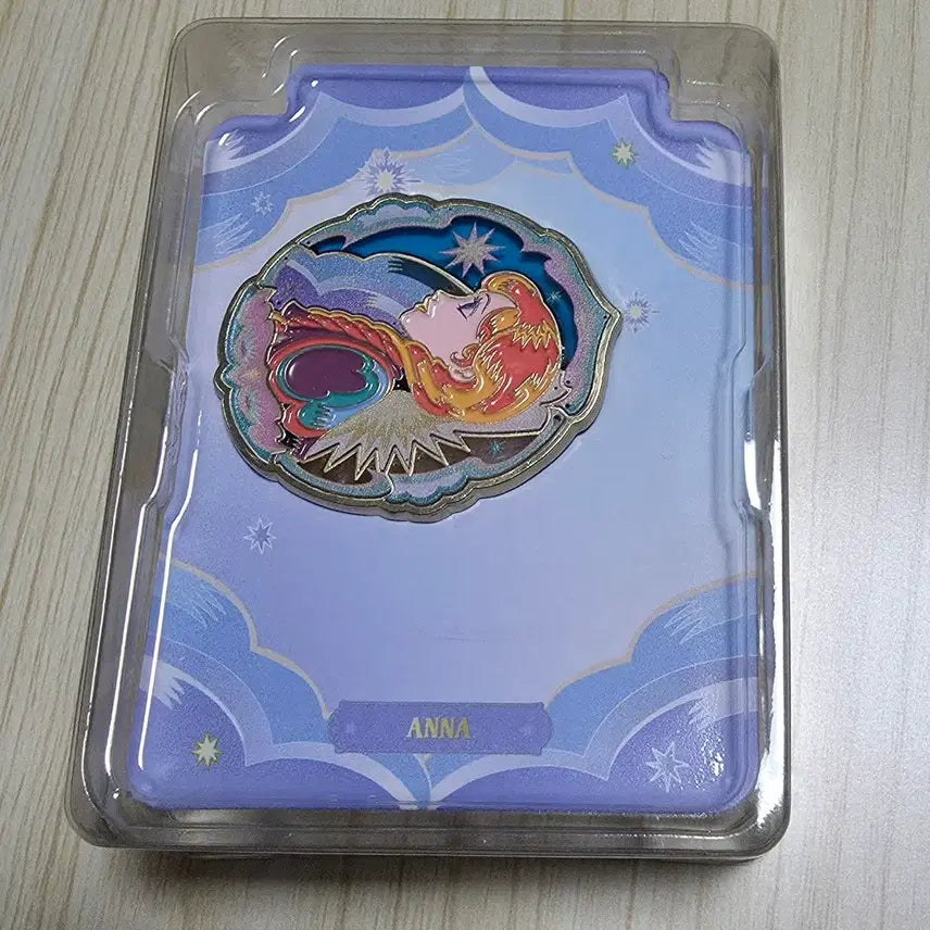 [BUNJANG] Disney Frozen Anna Metal Badge / 디즈니 겨울왕국 컬렉션 윈도우 장식 메탈 배지 안나