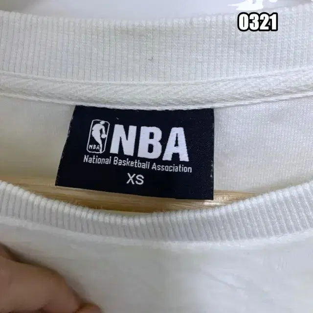 [BUNJANG] NBA Crop Round Sweatshirt / XS NBA 엔비에이 크롭 라운드 맨투맨