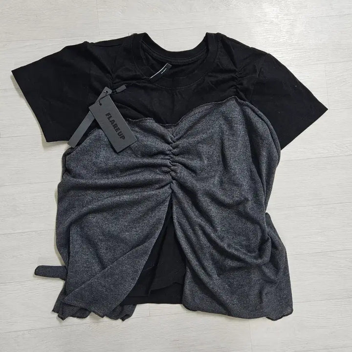 [BUNJANG] Flare Up Bustier Layered T-Shirt / 플레어업 뷔스티에 레이어드 티셔츠