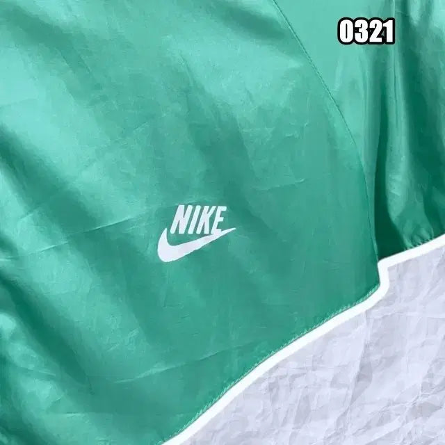 [BUNJANG] Nike Windrunner Hooded Windbreaker Jacket / L 나이키 윈드런너 후드 바람막이 자켓
