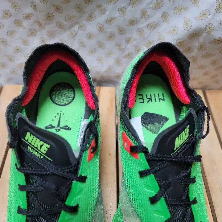 [BUNJANG] Nike ZoomX Vaporfly NEXT% 2 Running Shoes / 나이키 줌X 베이퍼플라이 넥스트% 2 러닝화 270 (실착265)