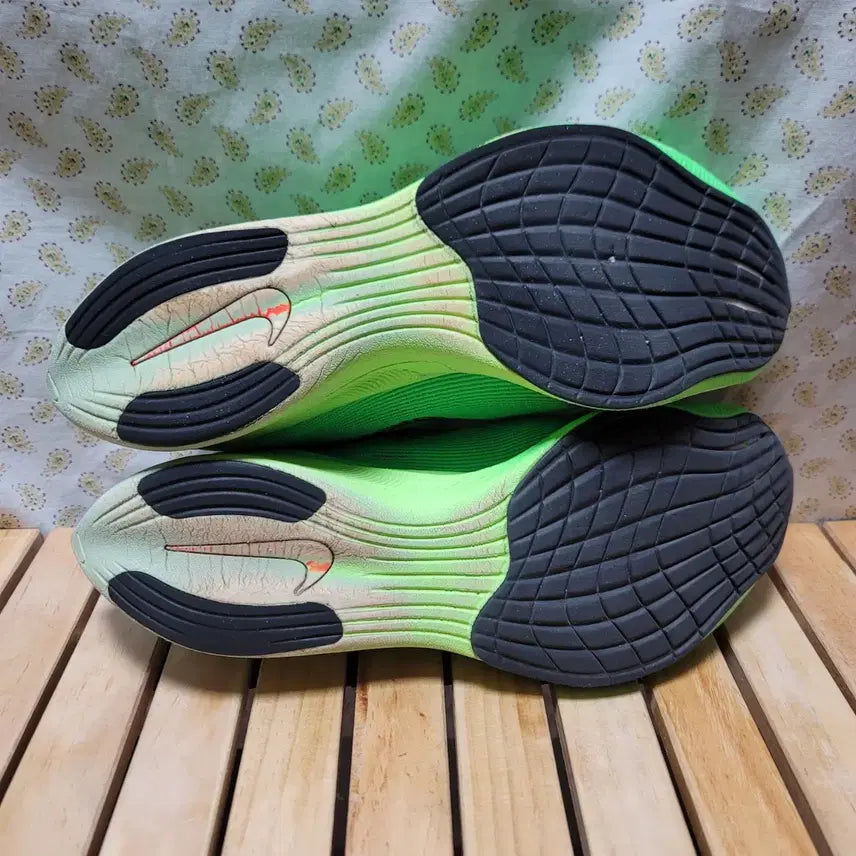 [BUNJANG] Nike ZoomX Vaporfly NEXT% 2 Running Shoes / 나이키 줌X 베이퍼플라이 넥스트% 2 러닝화 270 (실착265)