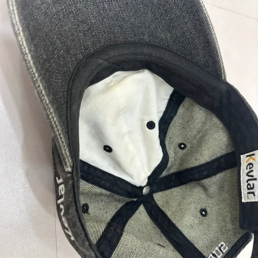 [BUNJANG] Supreme Kevlar Denim S Logo 6-Panel Cap / 슈프림 케블라 데님 S 로고 6-패널 캡 블랙 - 22SS