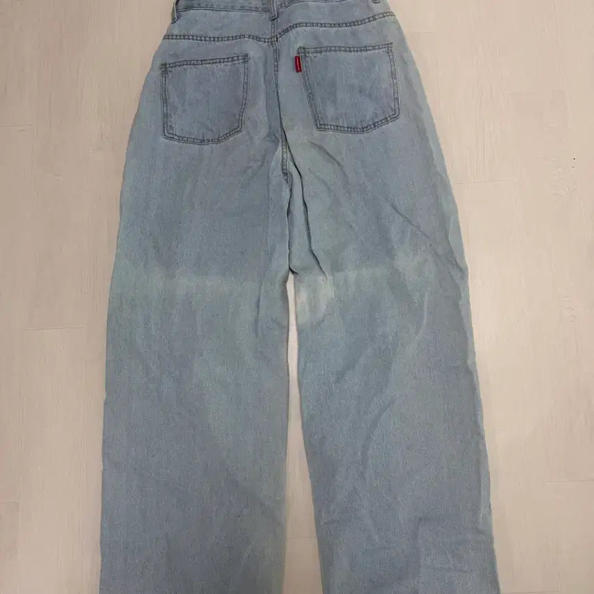 [BUNJANG] Light Wash Ripped Denim Jeans / 찢어진 청바지 연청 데님 팬츠