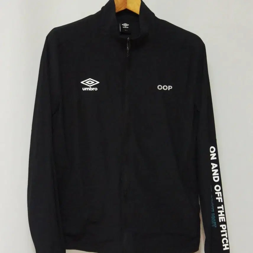 [BUNJANG] Umbro Black Training Jacket (Men&
