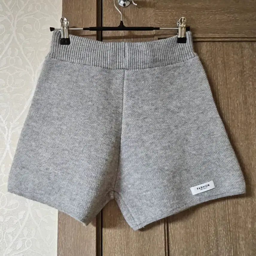 [BUNJANG] Gray Knit Shorts / 회색 니트 반바지
