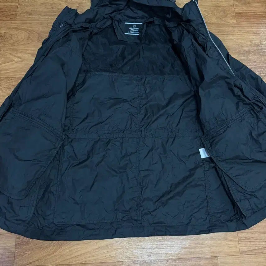 [BUNJANG] Basquiat Windbreaker Jacket / [110] 바스키아 바람막이