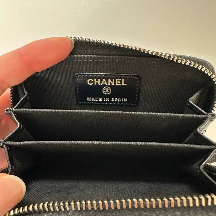 [BUNJANG] Chanel Classic Zipped Coin Purse / 샤넬 클래식 지퍼 동전지갑 그레인드 카프스킨