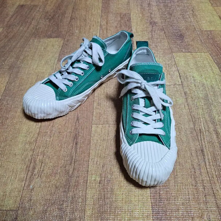 [BUNJANG] STARE Retro Vulcanized Sneakers / STARE 캡토 레트로슈즈 275미리