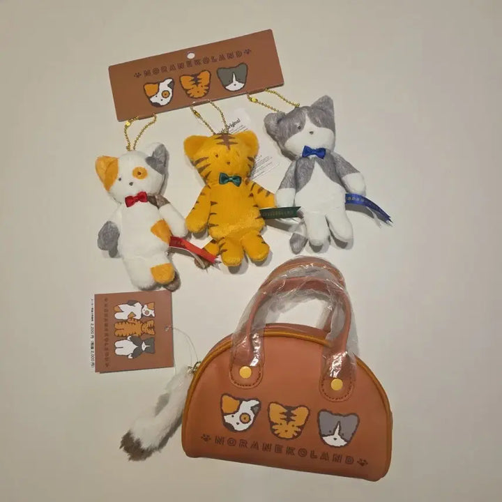 [BUNJANG] Sanrio Noranekoland Mascot Doll Set / 산리오 노라네코랜드 마스코트 인형 미니보스턴 파우치 가방 세트