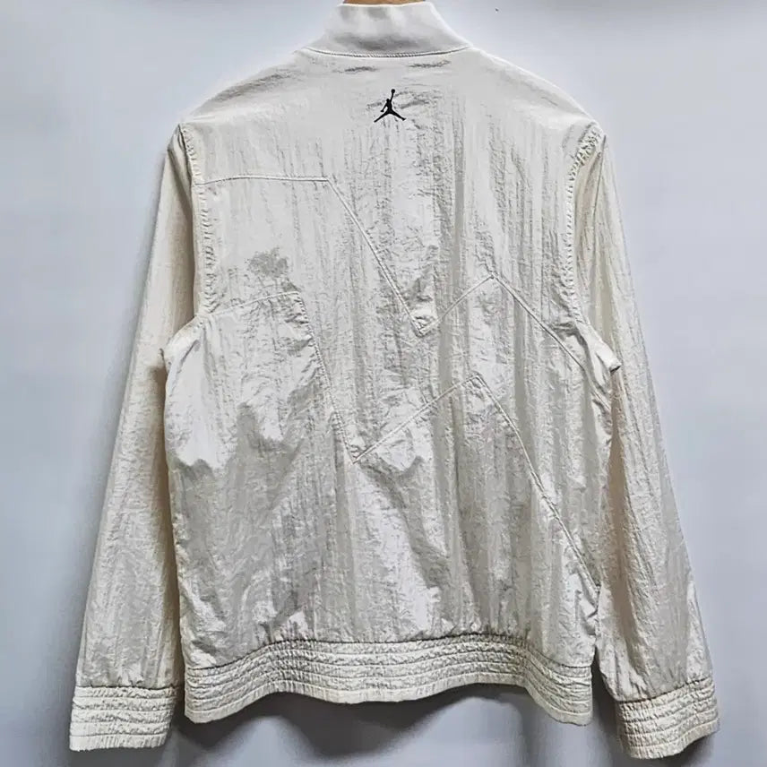 [BUNJANG] Jordan Old School Bomber Jacket (Ivory) - Size S / 조던 올드스쿨 바람막이 봄버자켓 S 95