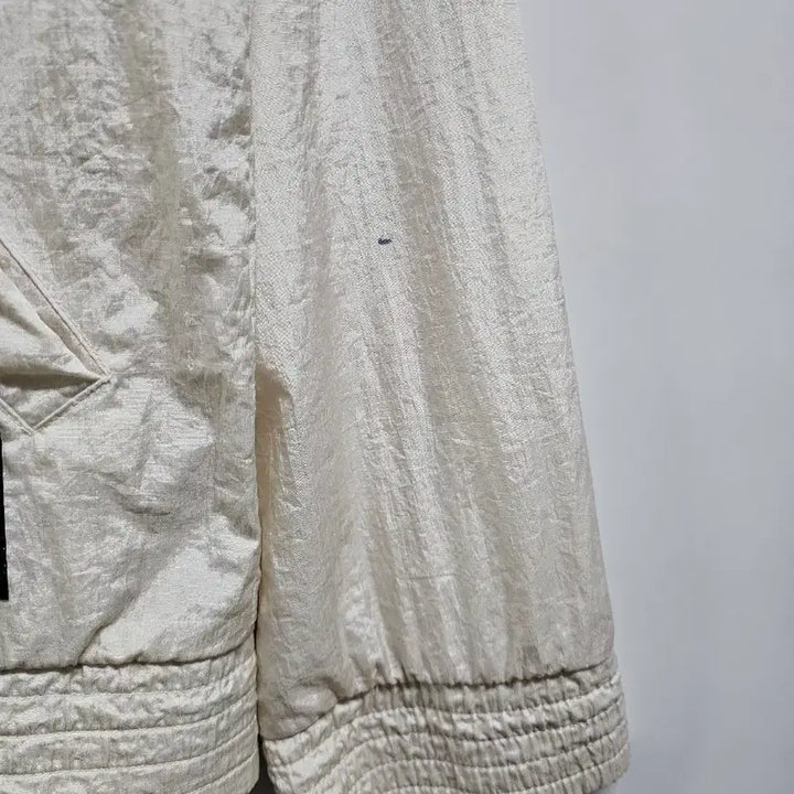 [BUNJANG] Jordan Old School Bomber Jacket (Ivory) - Size S / 조던 올드스쿨 바람막이 봄버자켓 S 95