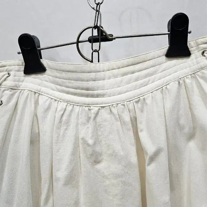 [BUNJANG] Sch White Flare Skirt / 일본제 아일렛 디자인 면100 화이트 플레어 스커트  sch