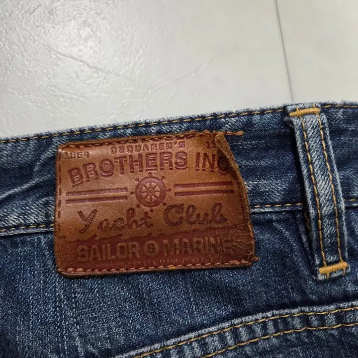 [BUNJANG] Dsquared2 Distressed Wash Baggy Fit Jeans / 디스퀘어드2 배기핏 청바지