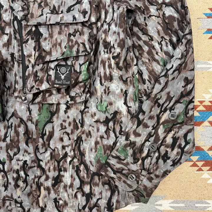 [BUNJANG] South2 West8 Tenkara Trout Shirt / [L] South2 West8 남이서팔 텐가라 트라우트 셔츠