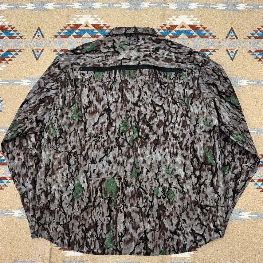 [BUNJANG] South2 West8 Tenkara Trout Shirt / [L] South2 West8 남이서팔 텐가라 트라우트 셔츠